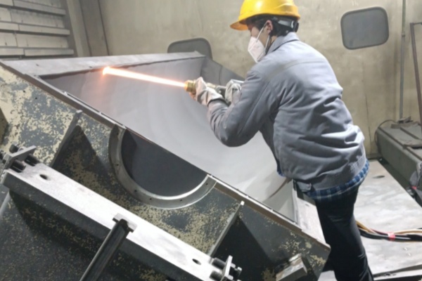 熱噴塗技術下如何保證金屬塗層的質量.jpg 熱噴塗技術下如何保證金屬塗層的質量.jpg